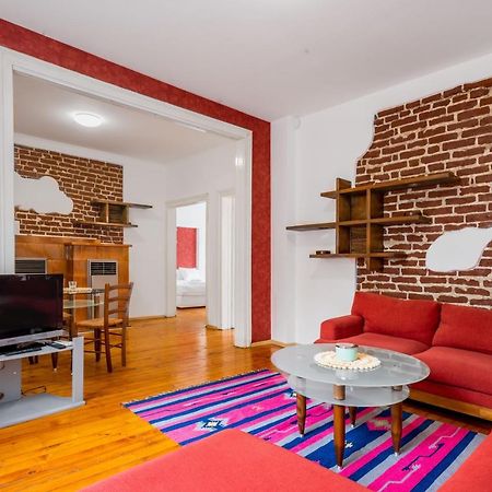 Sofia'S Vintage Gem: Spacious 2Bd Flat On Solunska Apartment ภายนอก รูปภาพ