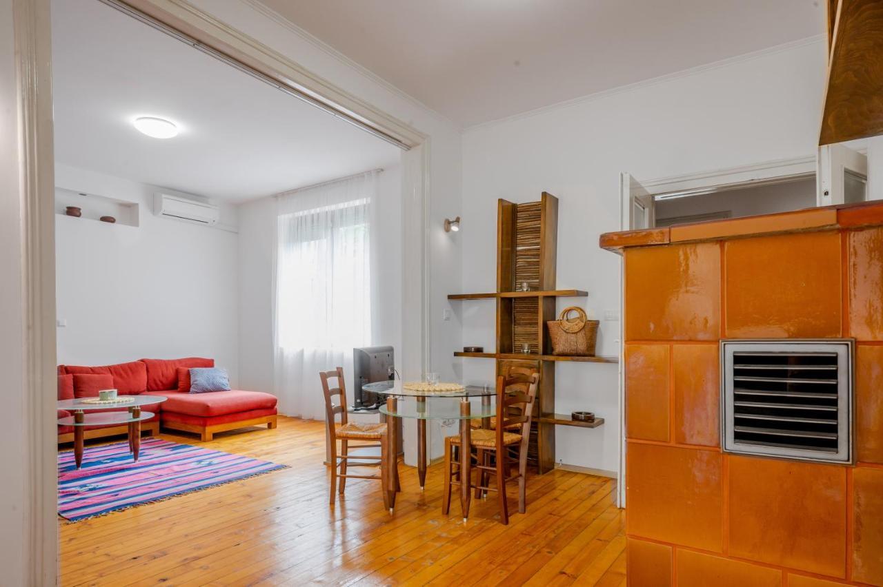 Sofia'S Vintage Gem: Spacious 2Bd Flat On Solunska Apartment ภายนอก รูปภาพ